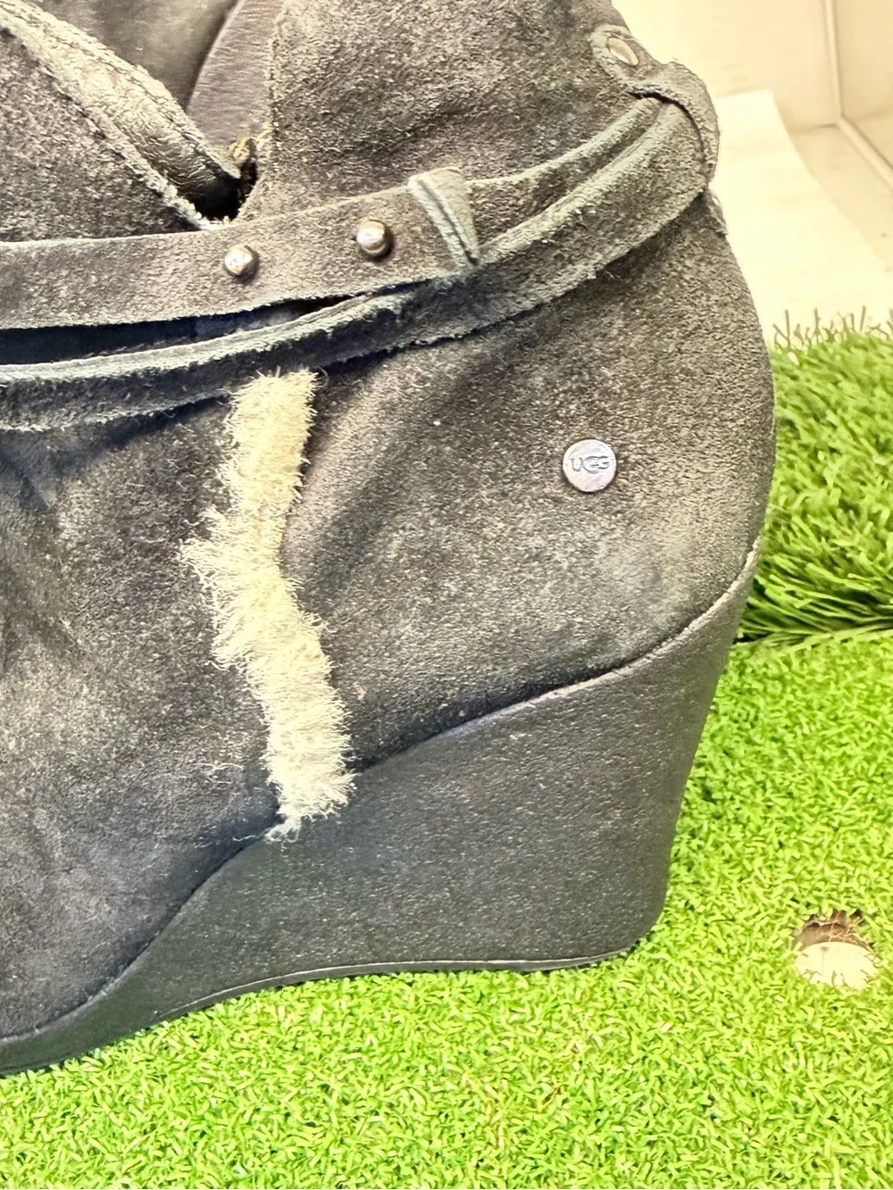 UGG ALEXANDRA Ankle Boots in Black Suede